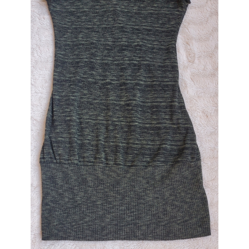 Bella D. green sweater dress - Picture 9 of 11